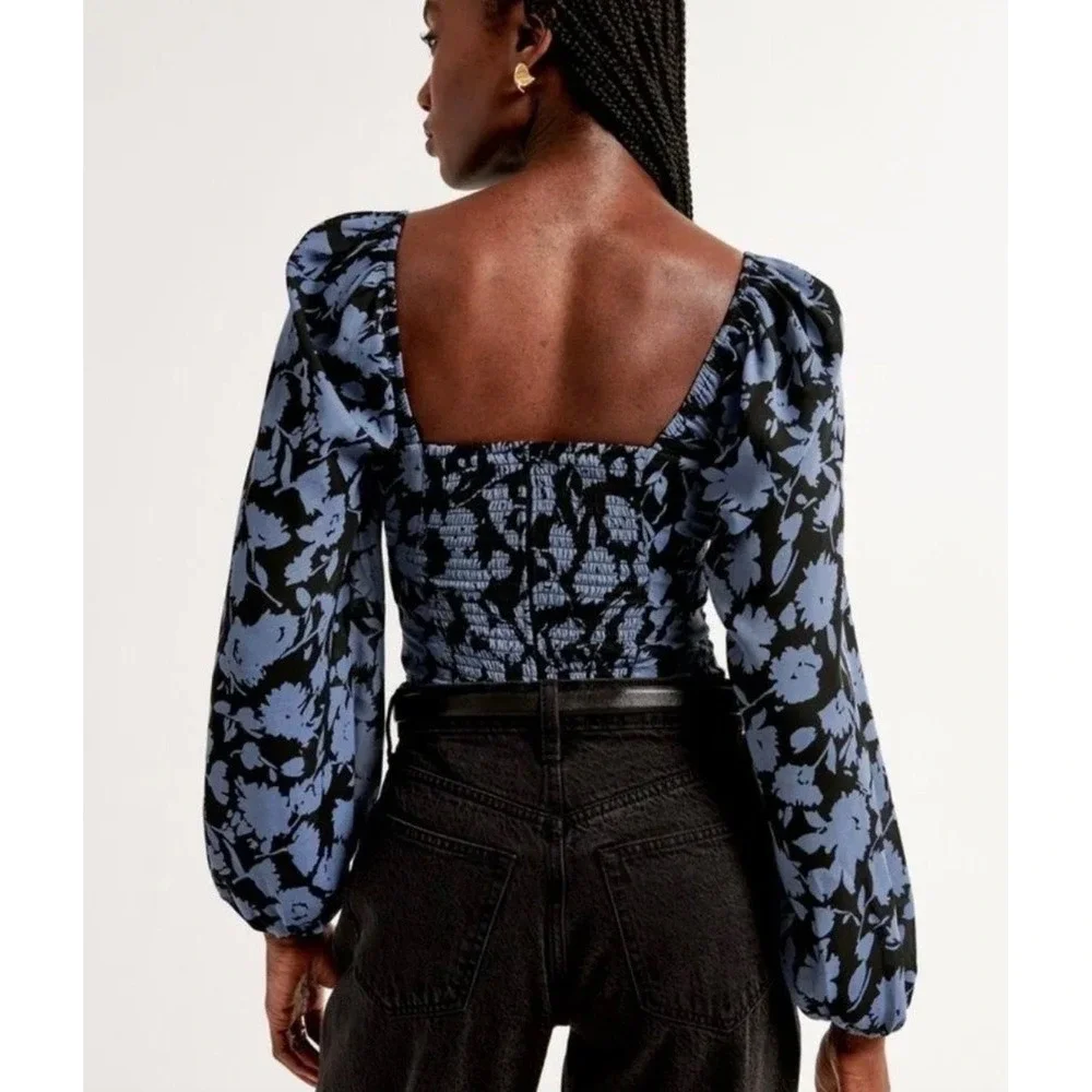 Abercrombie & Fitch Blue Black Floral Puff‎ Sleeve Smocked Crop Top Medium New